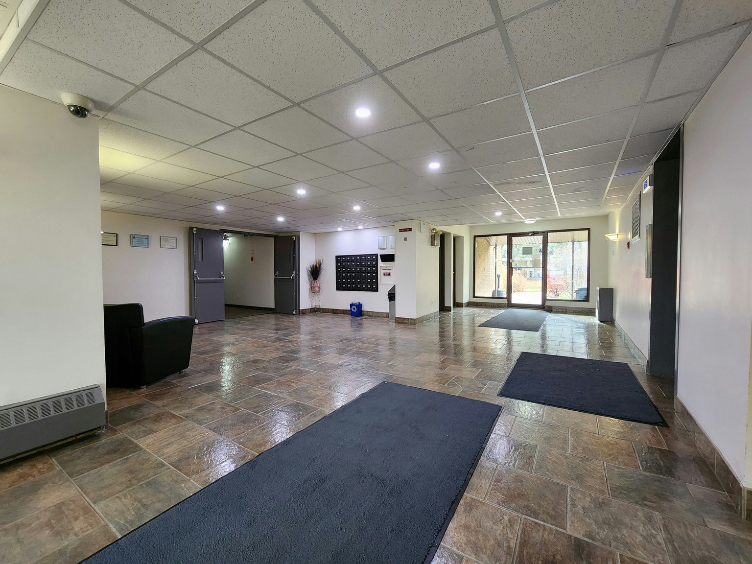 Premium-5045 Whitemud Road, Edmonton, AB, T6H 4Y7 - 6