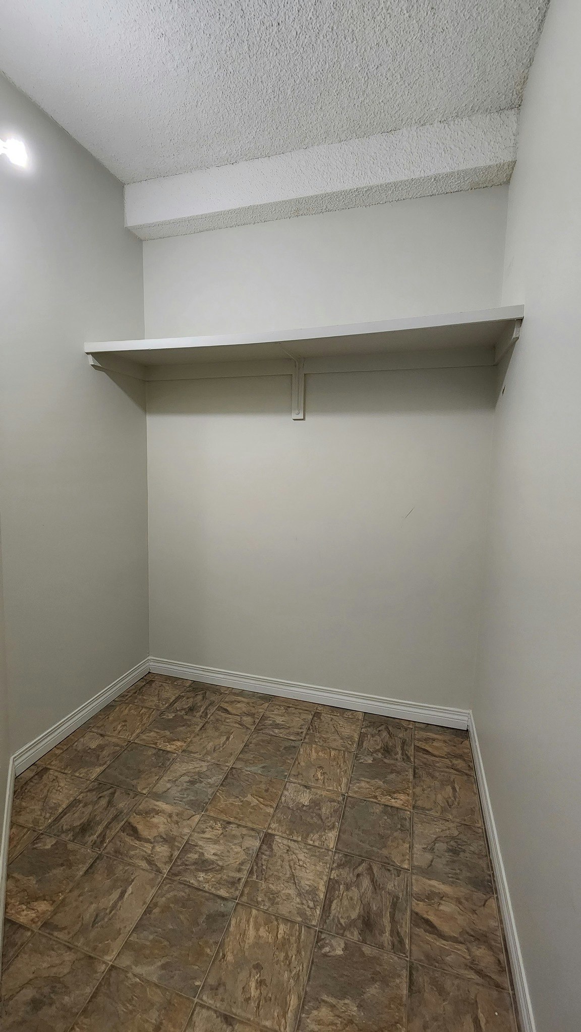 Premium-5045 Whitemud Road, Edmonton, AB, T6H 4Y7 - 10