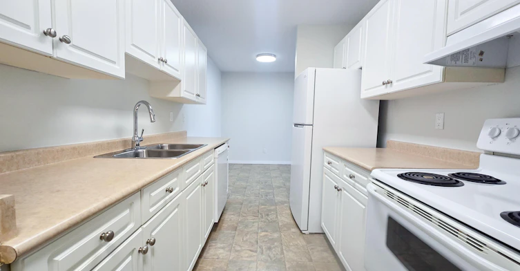 Classic-5045 Whitemud Road, Edmonton, AB, T6H 4Y7 - 6