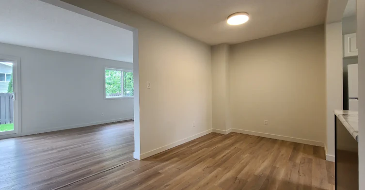 Classic-17815 95 Street, Edmonton, AB, T5Z 2G7 - 7