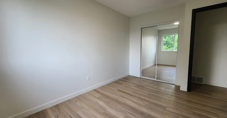Classic-17815 95 Street, Edmonton, AB, T5Z 2G7 - 11
