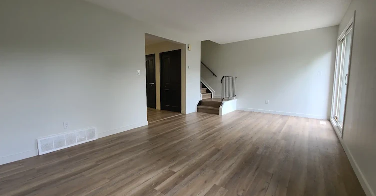 Classic-17815 95 Street, Edmonton, AB, T5Z 2G7 - 9