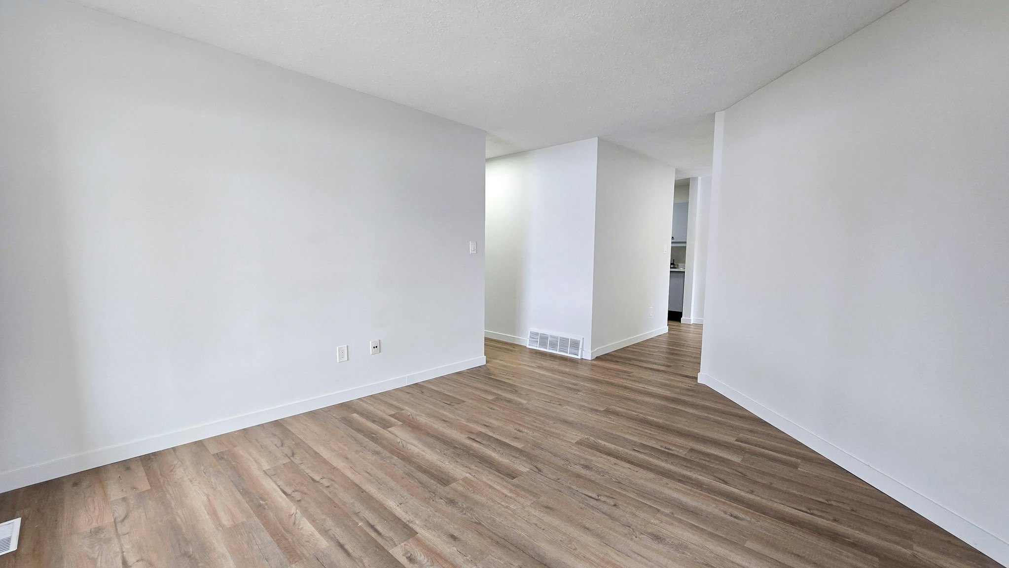 Premium-7 Poirier Avenue, St. Albert, AB, T8N 4B5 - 8