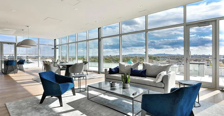 2505 Marcel Laurin Boulevard, Montréal, QC, H4R 0R7 - 2