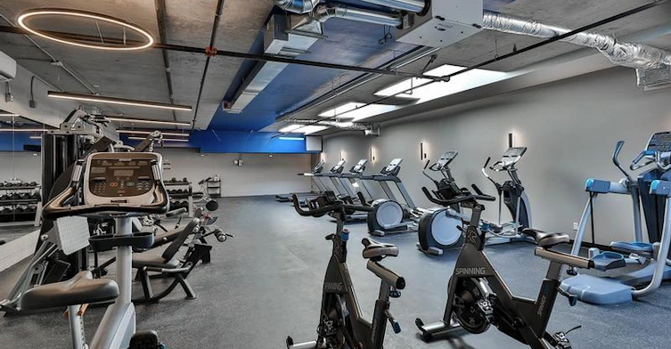 2505 Marcel Laurin Boulevard, Montréal, QC, H4R 0R7 - 5