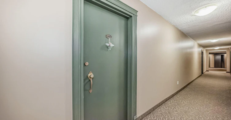 13910 Stony Plain Road NW, Edmonton, AB, T5N 3R2 - 2