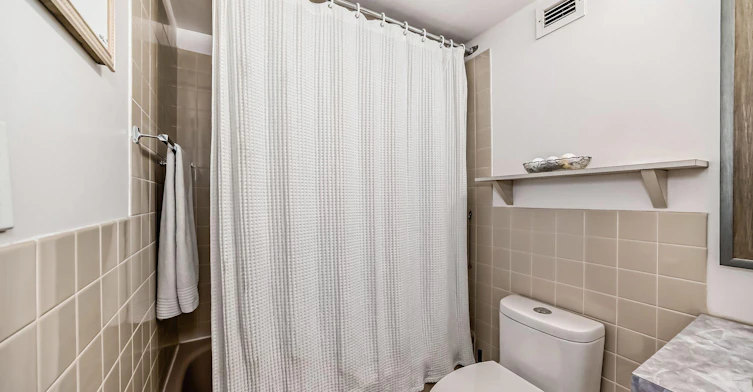 13910 Stony Plain Road NW, Edmonton, AB, T5N 3R2 - 4
