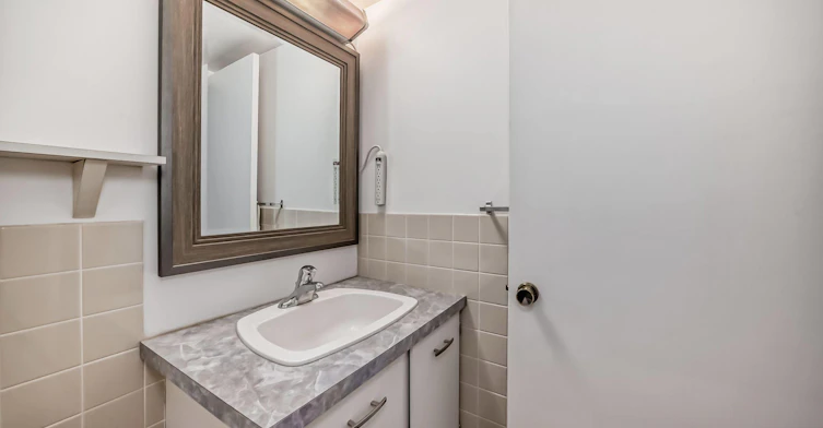 13910 Stony Plain Road NW, Edmonton, AB, T5N 3R2 - 5