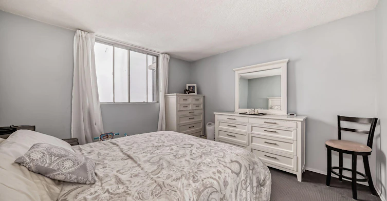 13910 Stony Plain Road NW, Edmonton, AB, T5N 3R2 - 8