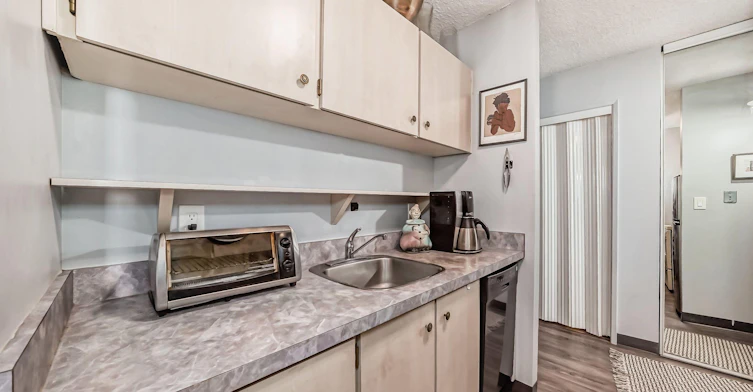 13910 Stony Plain Road NW, Edmonton, AB, T5N 3R2 - 19