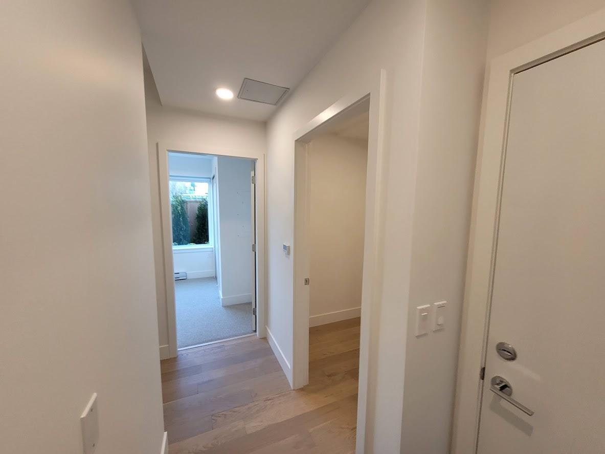 2666 Duke Street, Vancouver, BC, V5R 4S9 - 7