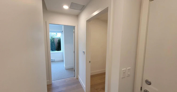 2666 Duke Street, Vancouver, BC, V5R 4S9 - 7