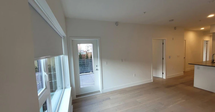 2666 Duke Street, Vancouver, BC, V5R 4S9 - 3