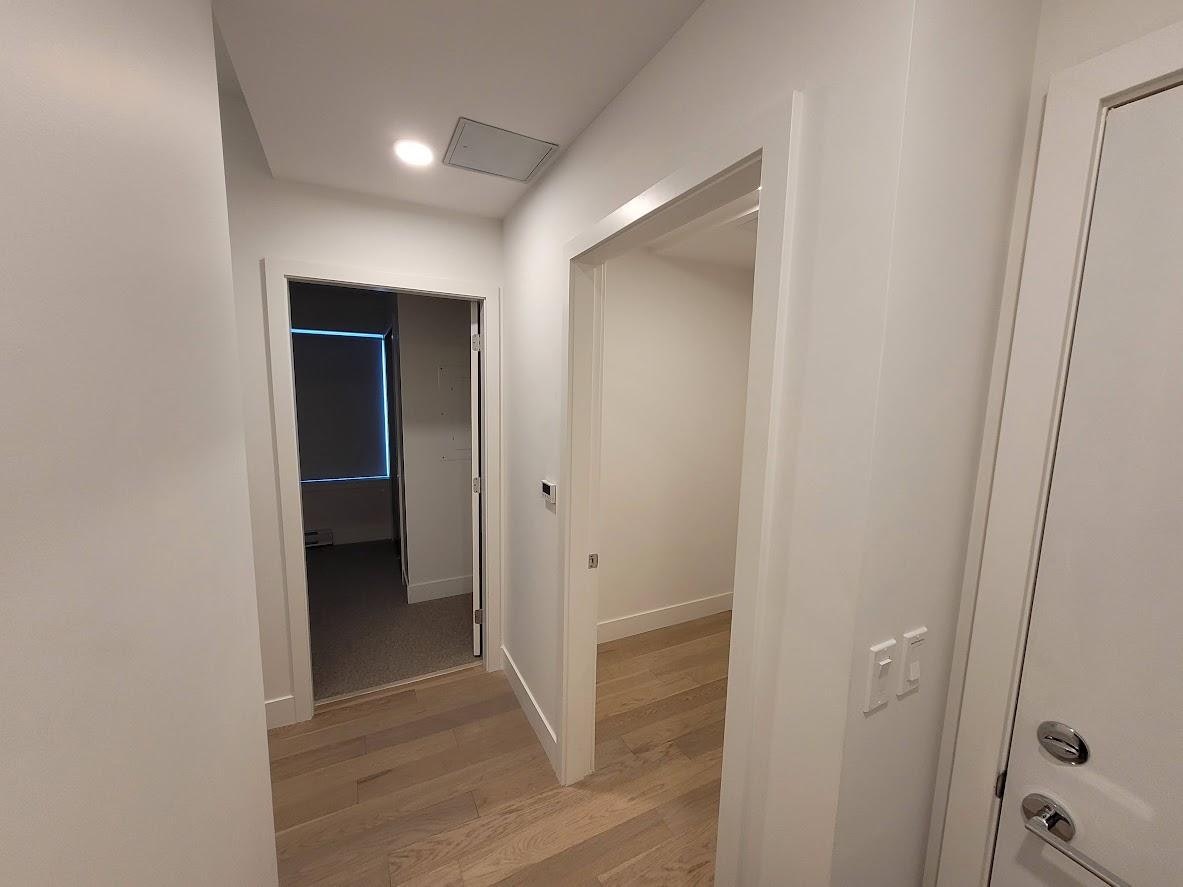 2666 Duke Street, Vancouver, BC, V5R 4S9 - 6