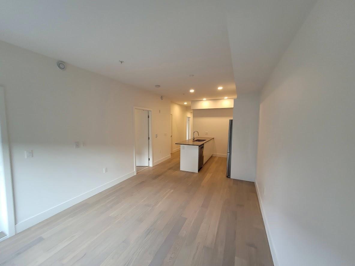 2666 Duke Street, Vancouver, BC, V5R 4S9 - 4