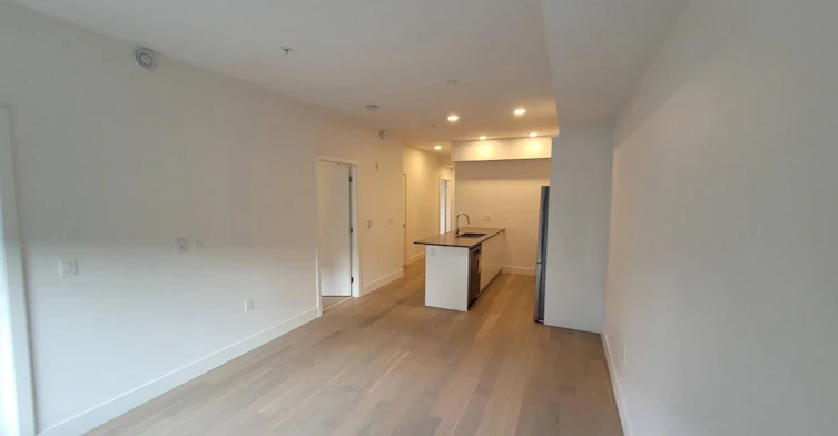 2666 Duke Street, Vancouver, BC, V5R 4S9 - 4