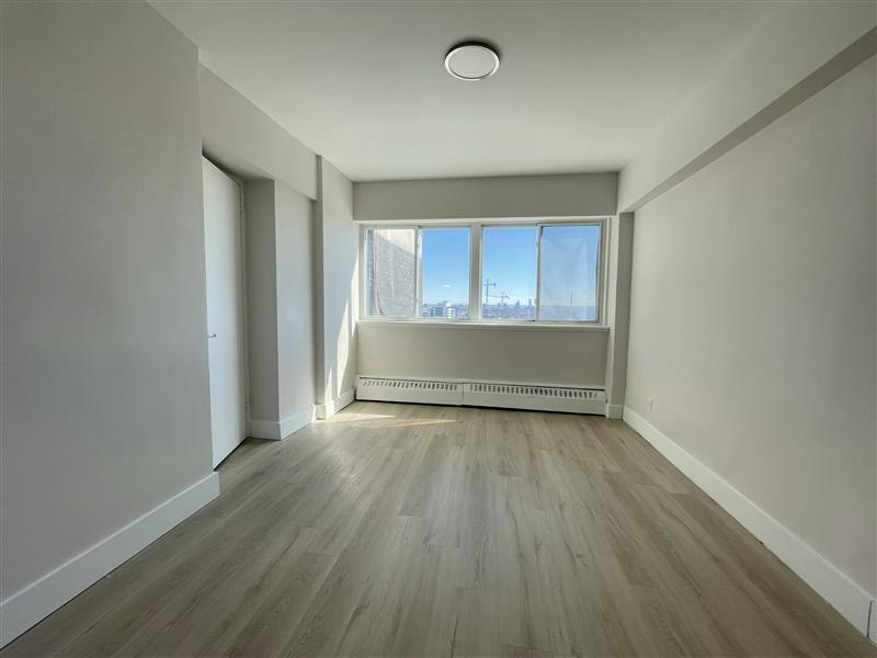 5311 Sherbrooke Ouest, Montréal, QC, H4A 1V3 - 13
