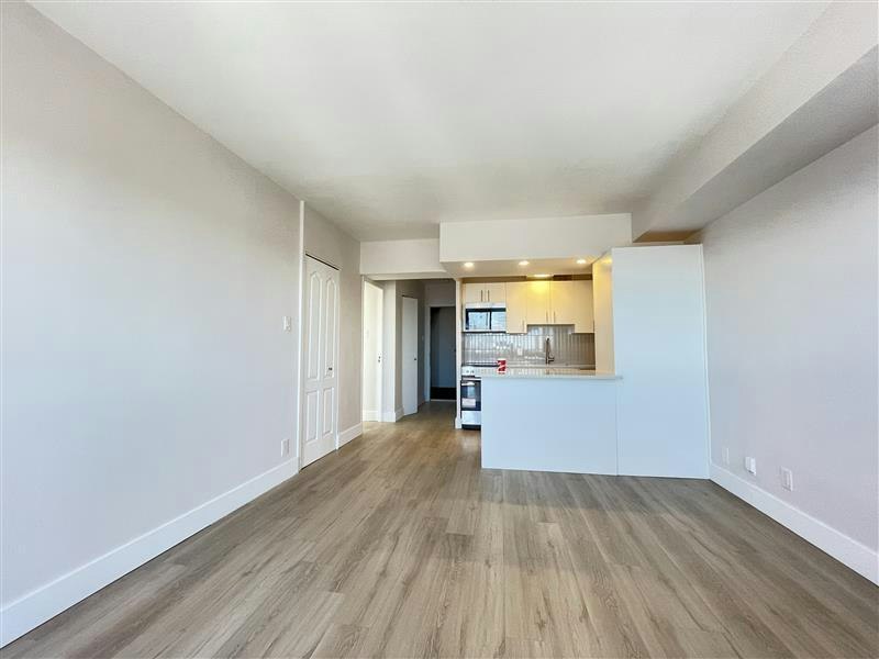 5311 Sherbrooke Ouest, Montréal, QC, H4A 1V3 - 12