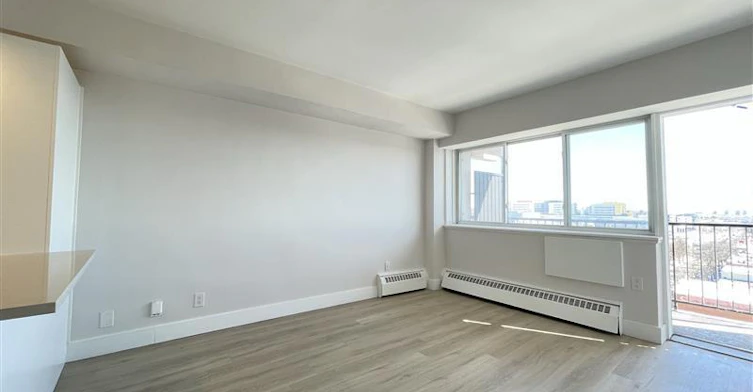 5311 Sherbrooke Ouest, Montréal, QC, H4A 1V3 - 6