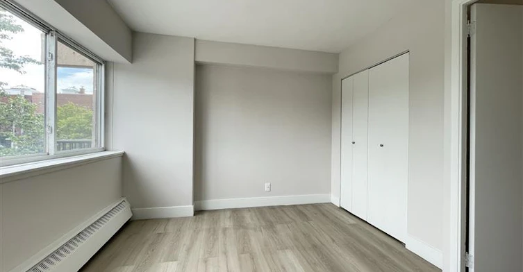5311 Sherbrooke Ouest, Montréal, QC, H4A 1V3 - 16