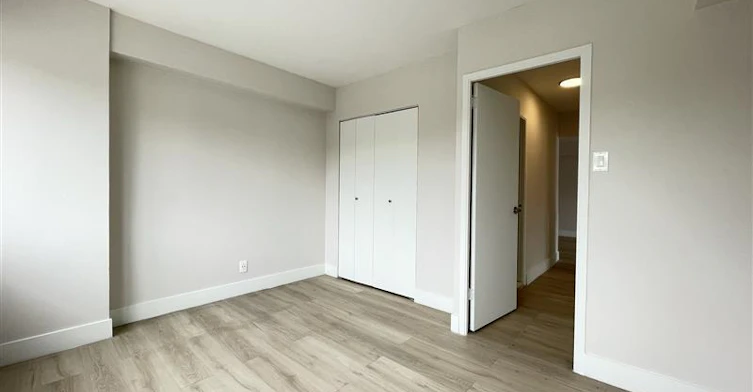 5311 Sherbrooke Ouest, Montréal, QC, H4A 1V3 - 17