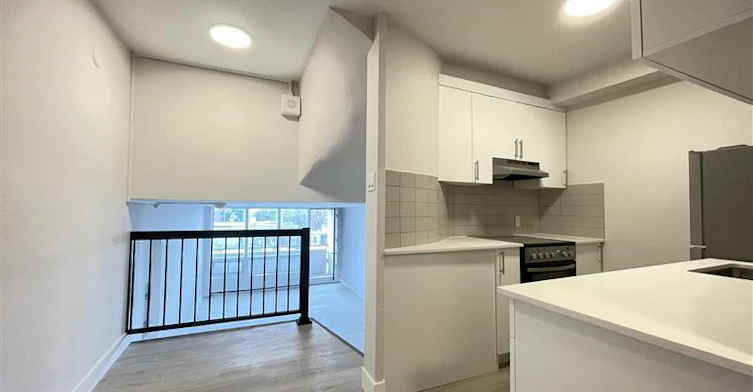 Line 11-2121 Tupper Street, Montréal, QC, H3H 1P1 - 10