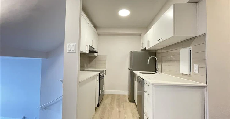 Line 11-2121 Tupper Street, Montréal, QC, H3H 1P1 - 11