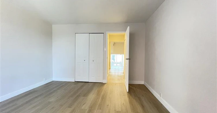 Line 08-2121 Tupper Street, Montréal, QC, H3H 1P1 - 16