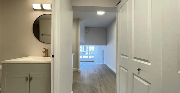 Line 08-2121 Tupper Street, Montréal, QC, H3H 1P1 - 12