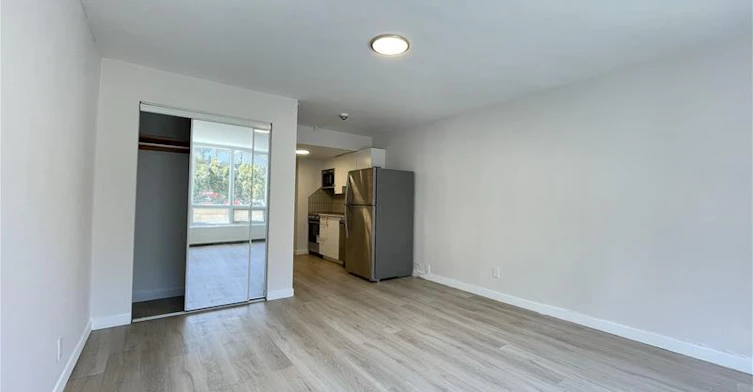 Line 01-2121 Tupper Street, Montréal, QC, H3H 1P1 - 6