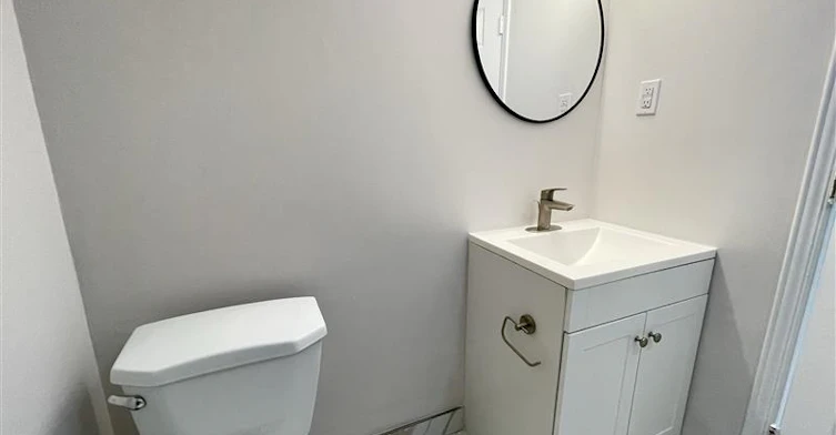Line 01-2121 Tupper Street, Montréal, QC, H3H 1P1 - 8