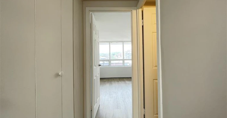 Line 12-2121 Tupper Street, Montréal, QC, H3H 1P1 - 11