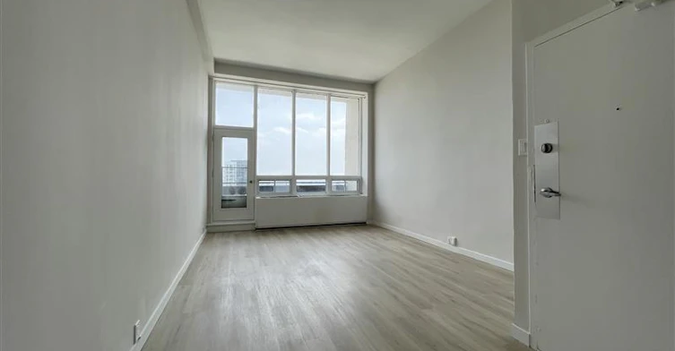 Line 12-2121 Tupper Street, Montréal, QC, H3H 1P1 - 4