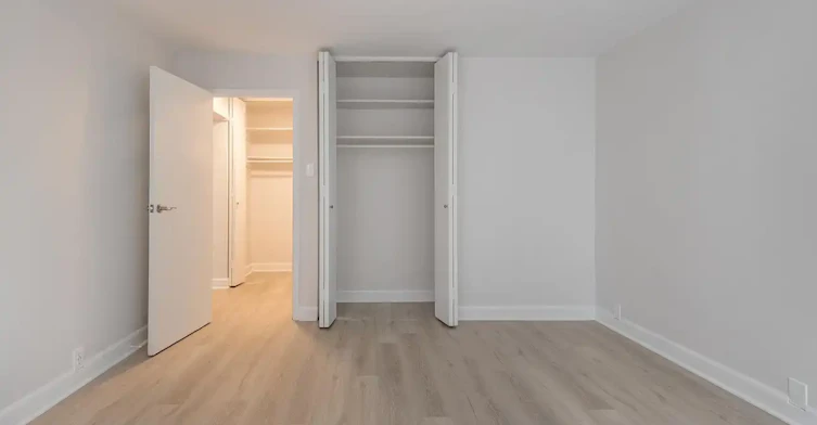 Line 13-2121 Tupper Street, Montréal, QC, H3H 1P1 - 9