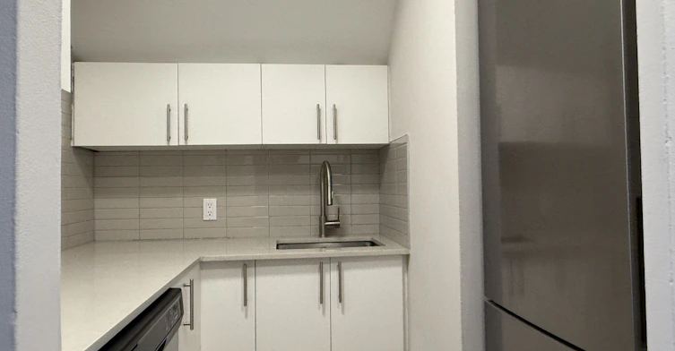 Line 04-2121 Tupper Street, Montréal, QC, H3H 1P1 - 11