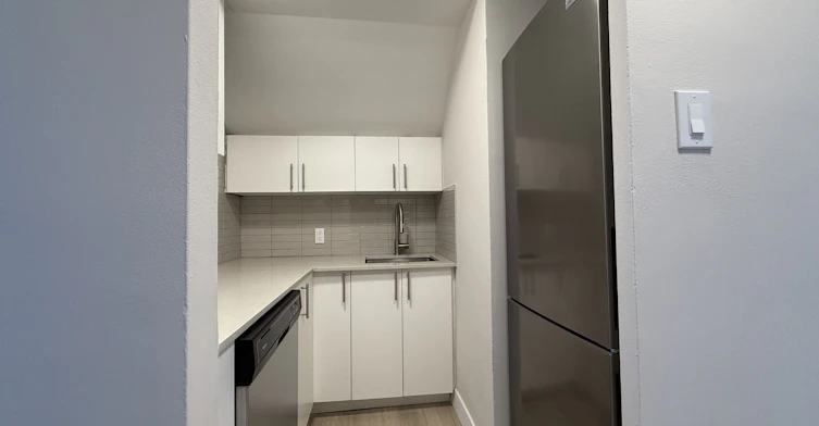 Line 04-2121 Tupper Street, Montréal, QC, H3H 1P1 - 12