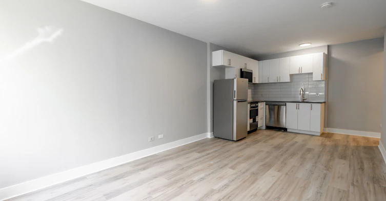 300-5765 Cote St Luc Road, Hampstead, QC, H3X 2E5 - 13