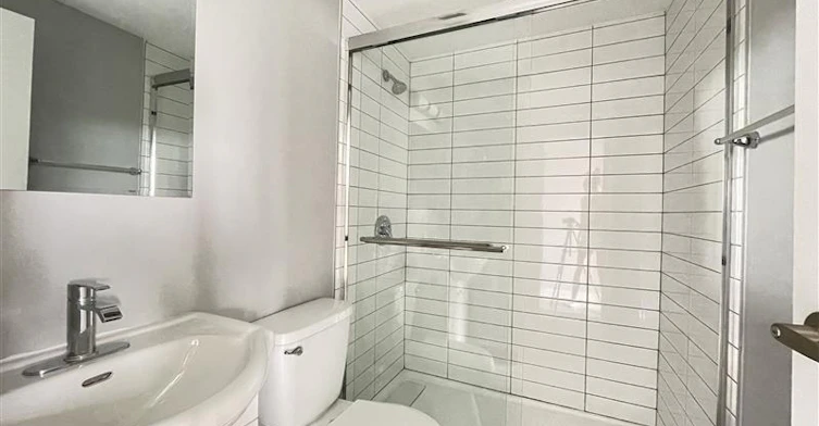 402-5765 Cote St Luc Road, Hampstead, QC, H3X 2E5 - 8