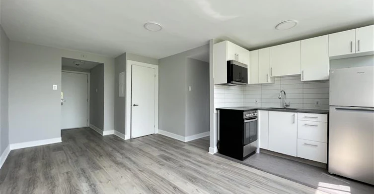 402-5765 Cote St Luc Road, Hampstead, QC, H3X 2E5 - 11