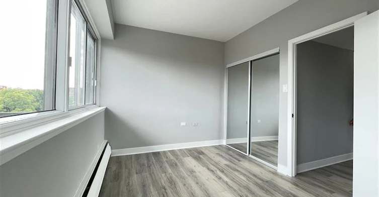 402-5765 Cote St Luc Road, Hampstead, QC, H3X 2E5 - 2