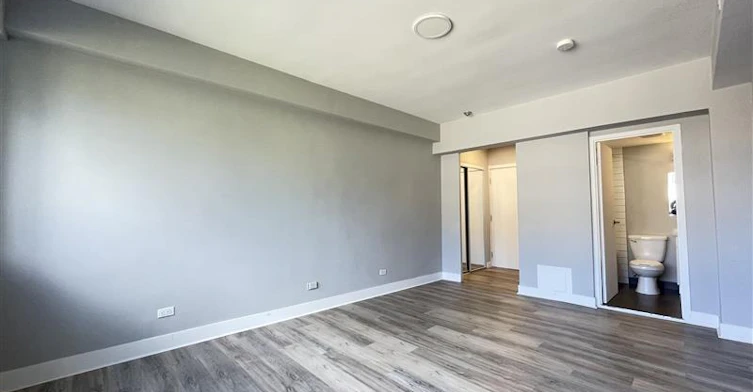 413-5765 Cote St Luc Road, Hampstead, QC, H3X 2E5