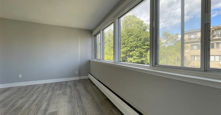 413-5765 Cote St Luc Road, Hampstead, QC, H3X 2E5 - 10
