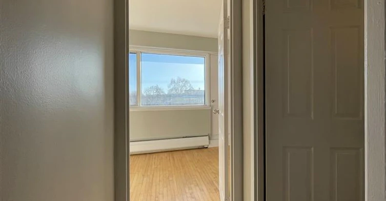 418-5765 Cote St Luc Road, Montréal, QC, H3X 2E5 - 12