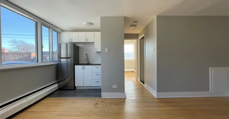 418-5765 Cote St Luc Road, Montréal, QC, H3X 2E5 - 3