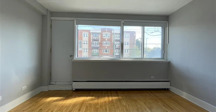 202-5765 Cote St Luc Road, Montréal, QC, H3X 2E5 - 5