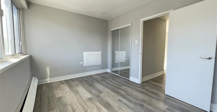 1 BR-5765 Cote St Luc Road, Montréal, QC, H3X 2E5 - 8