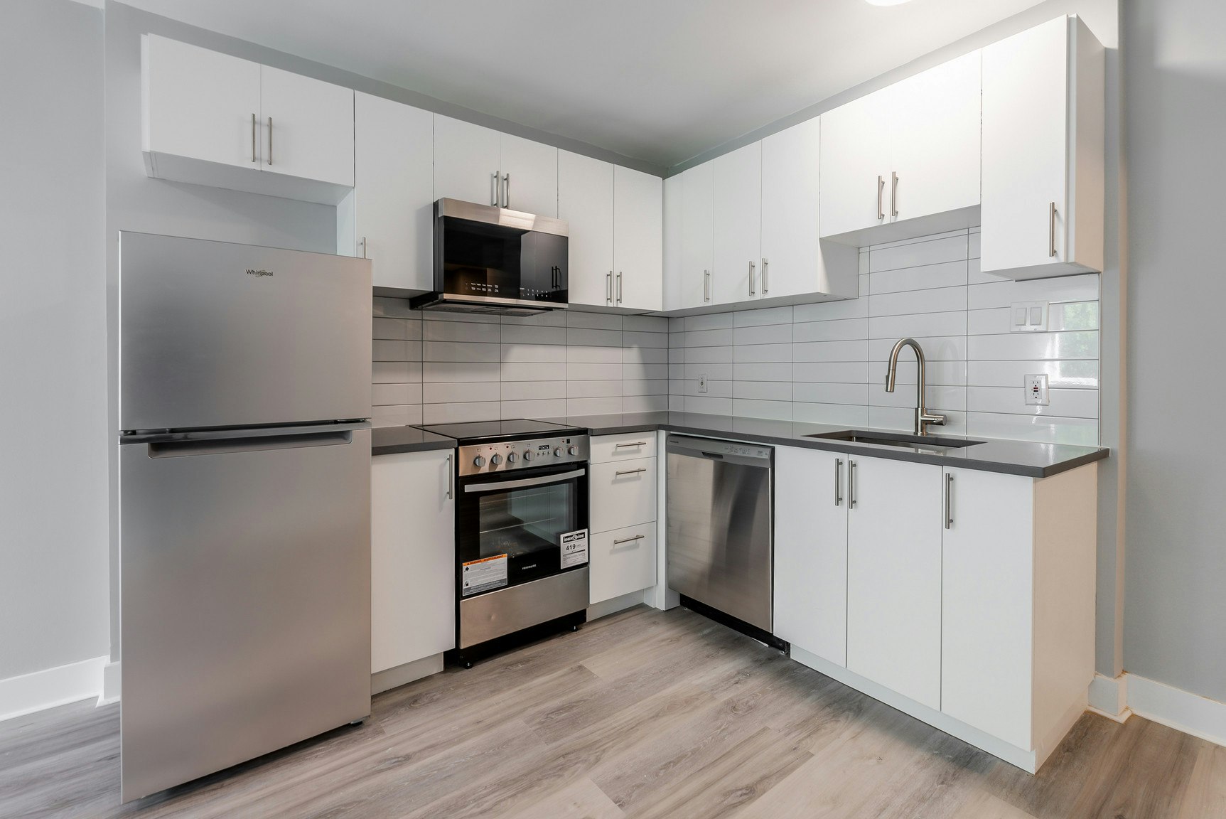 5765 Cote St Luc Road, Montréal, QC, H3X 2E5 - 4