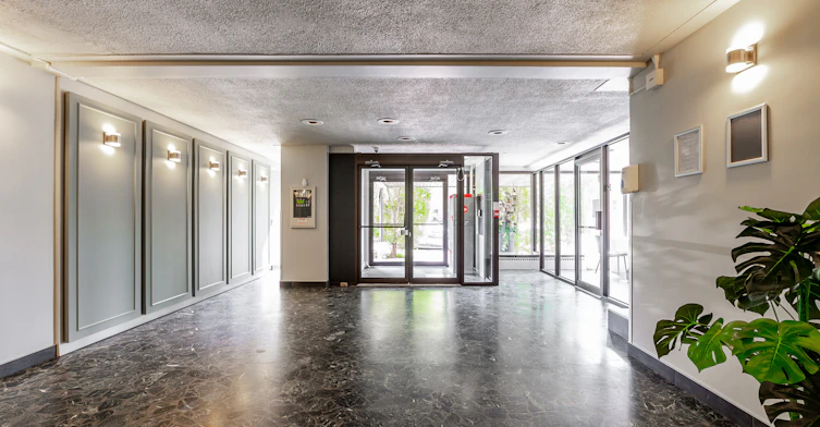 5765 Cote St Luc Road, Montréal, QC, H3X 2E5 - 17