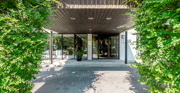5765 Cote St Luc Road, Montréal, QC, H3X 2E5 - 19