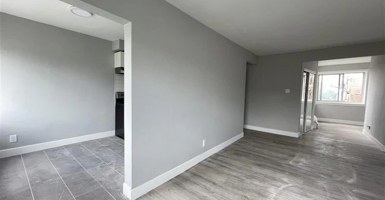 A-4625 Bourret Avenue, Montréal, QC, H3W 1K9 - 4
